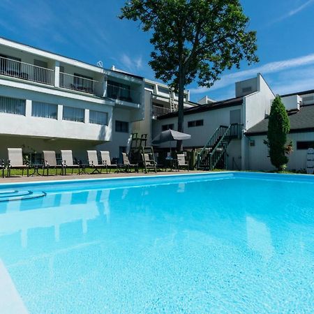Auberge Quebec Bagian luar foto