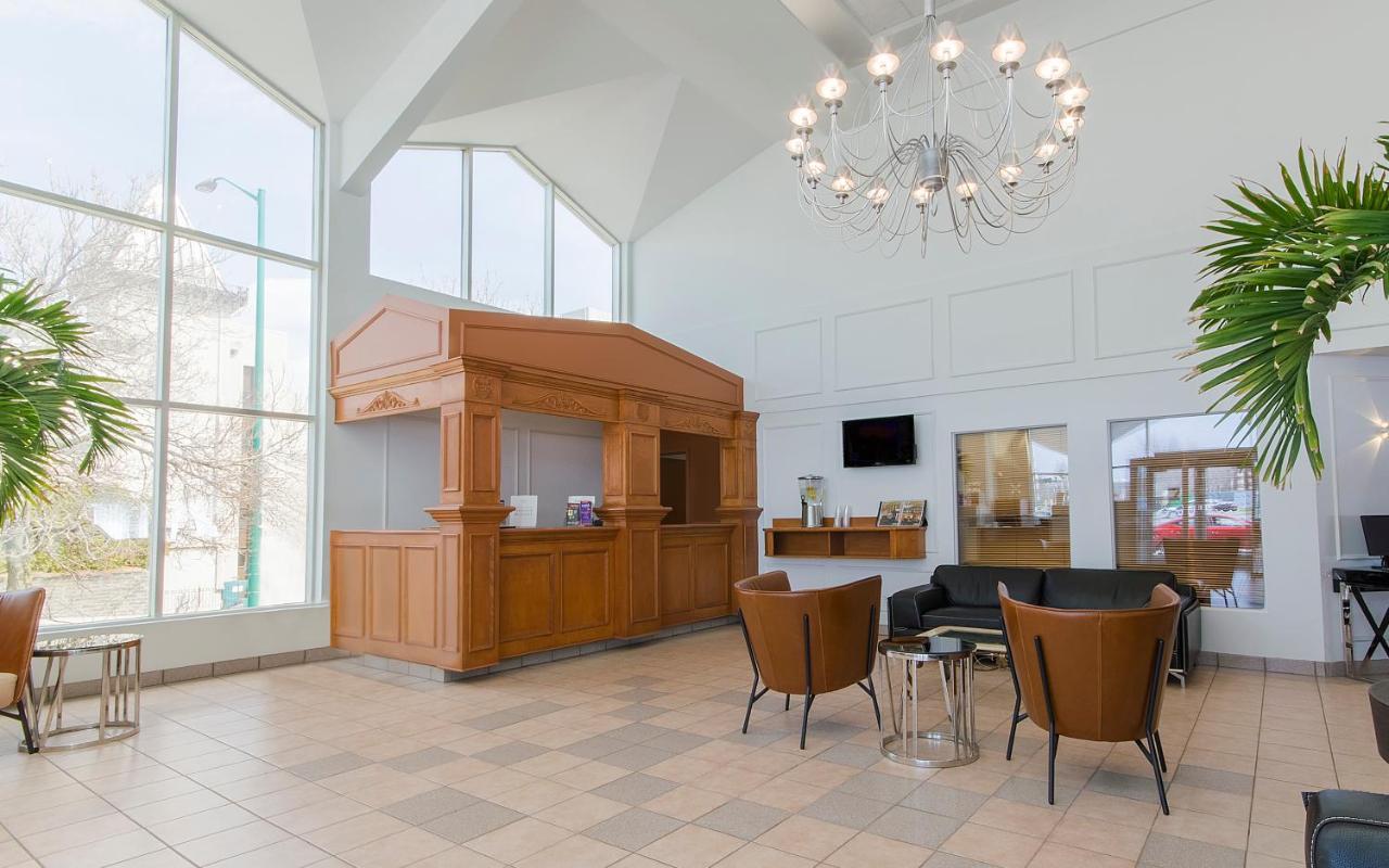 Auberge Quebec Bagian luar foto