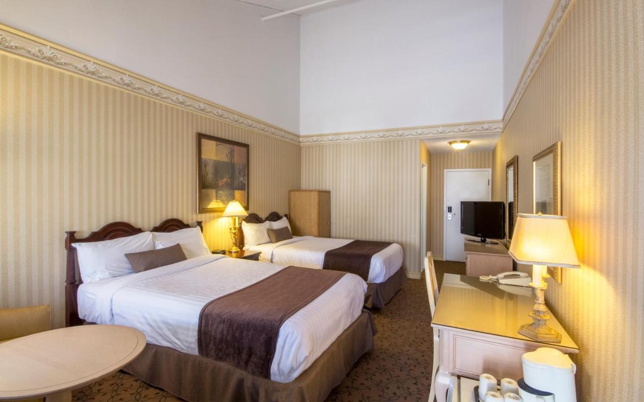 Auberge Quebec Bagian luar foto